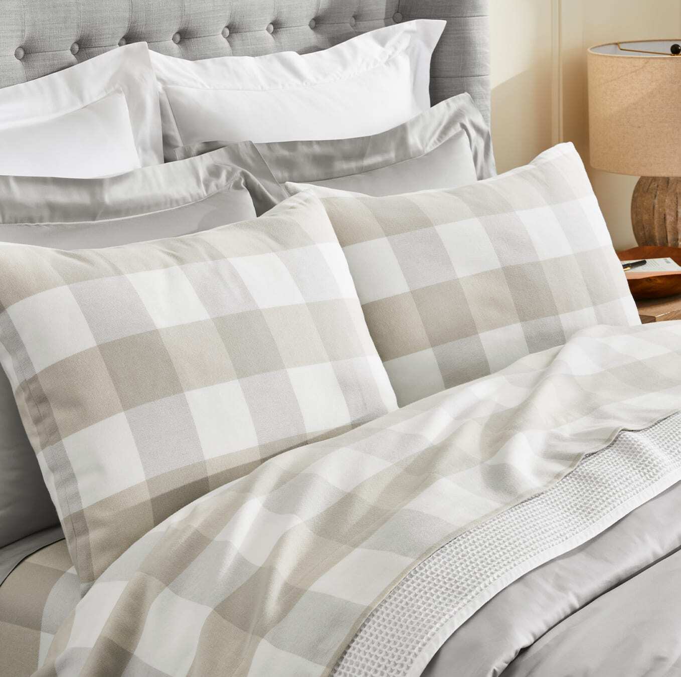 What Color Sheets Go With a Gray Comforter? » Golden Spike Company