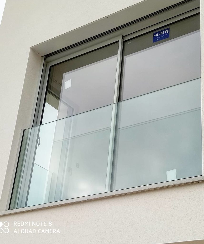 Garde fou en verre d'une fenêtre Scal'in garde Corps