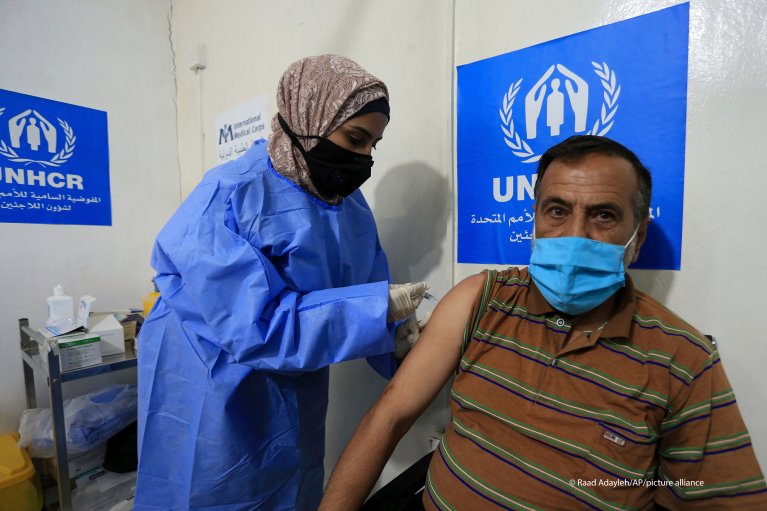 Jordan First COVID vaccination center in refugee camp InfoMigrants