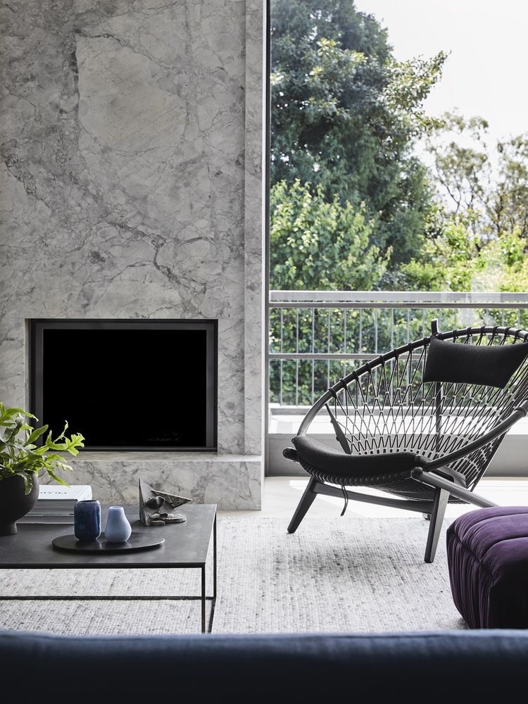 Fireplace decoration How to decorate a fireplace top? ScDecorum