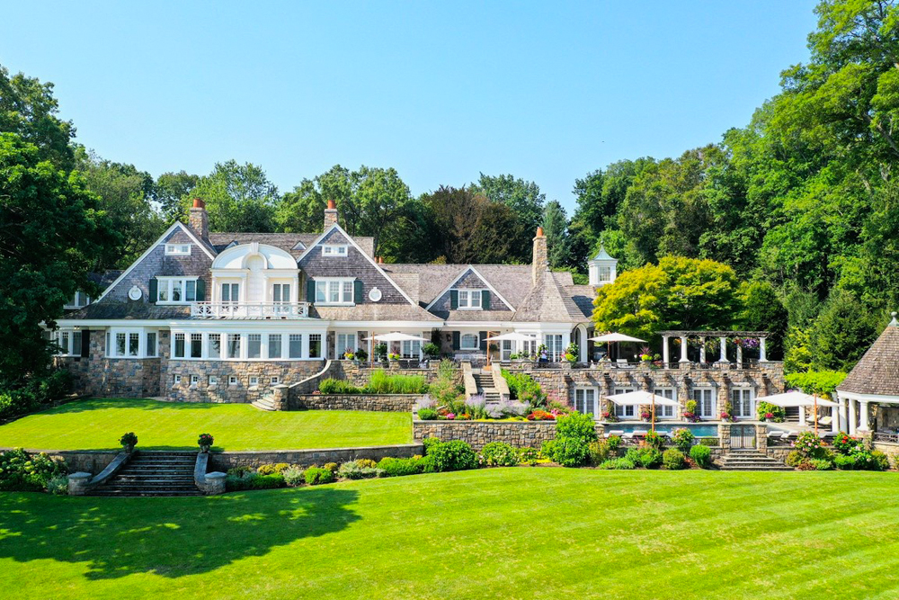 East Coast Holiday Home in New York for sale for 45m Scene Therapy