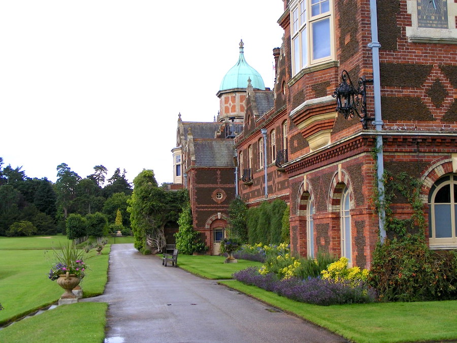 Inside Sandringham Scene Therapy