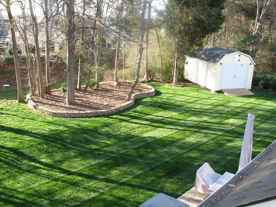 Lawn Maintenance in Matthews & Pineville, NC by Scenic View Lawn Care