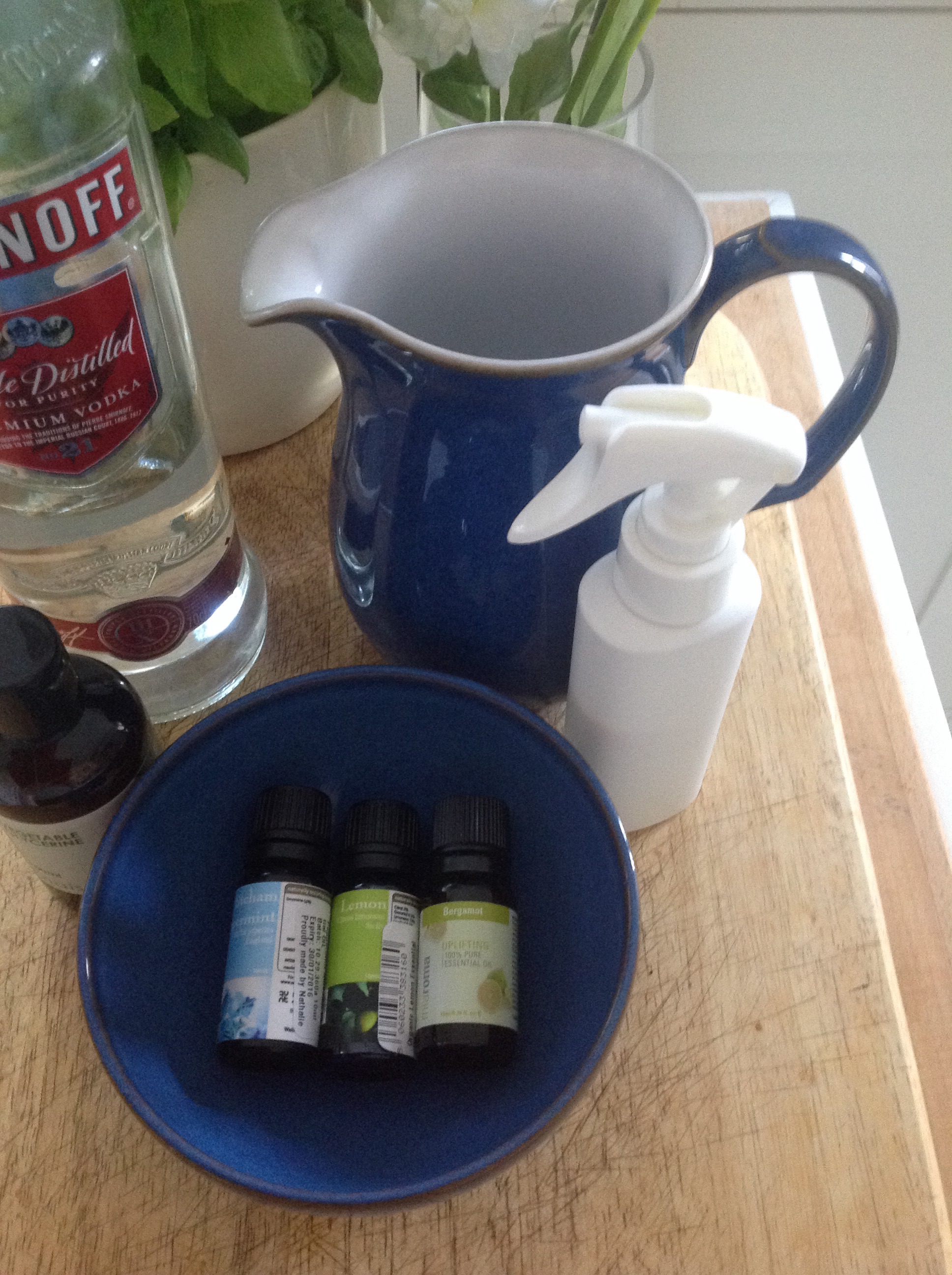 Peppermint & Citrus room spray The scented abode