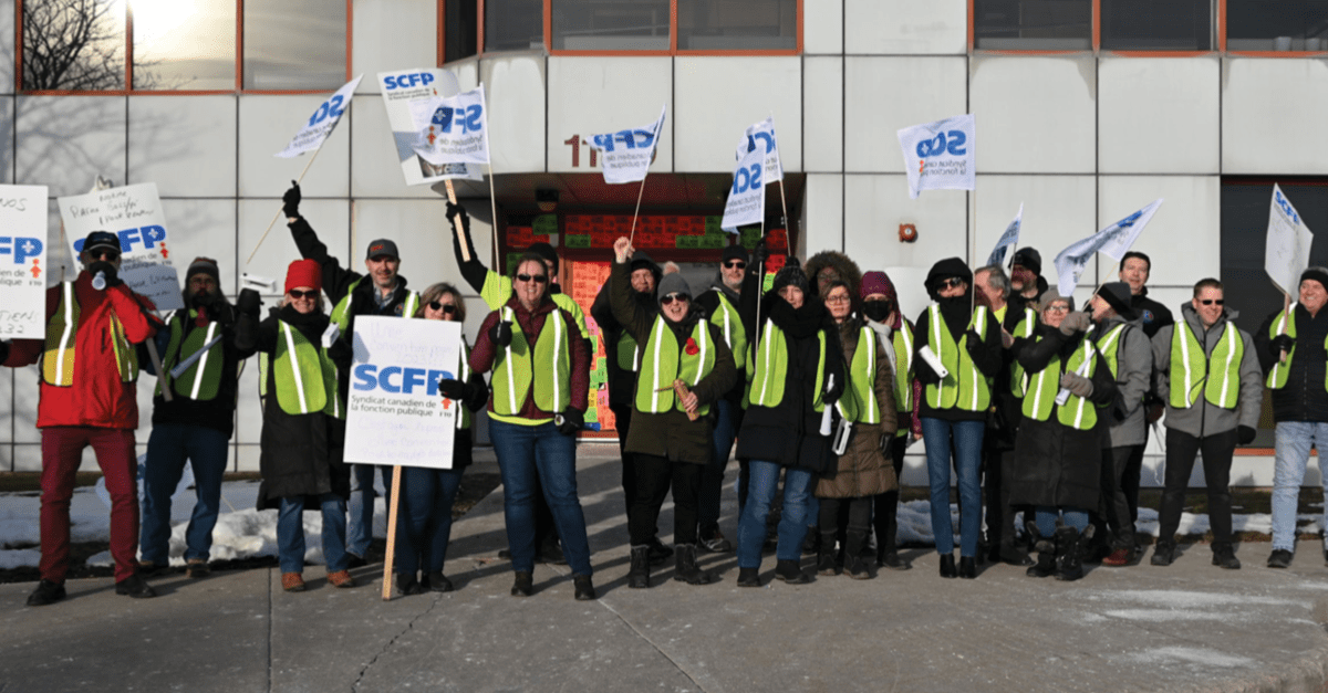 Réseau de transport de Longueuil les employé(e)s de bureau