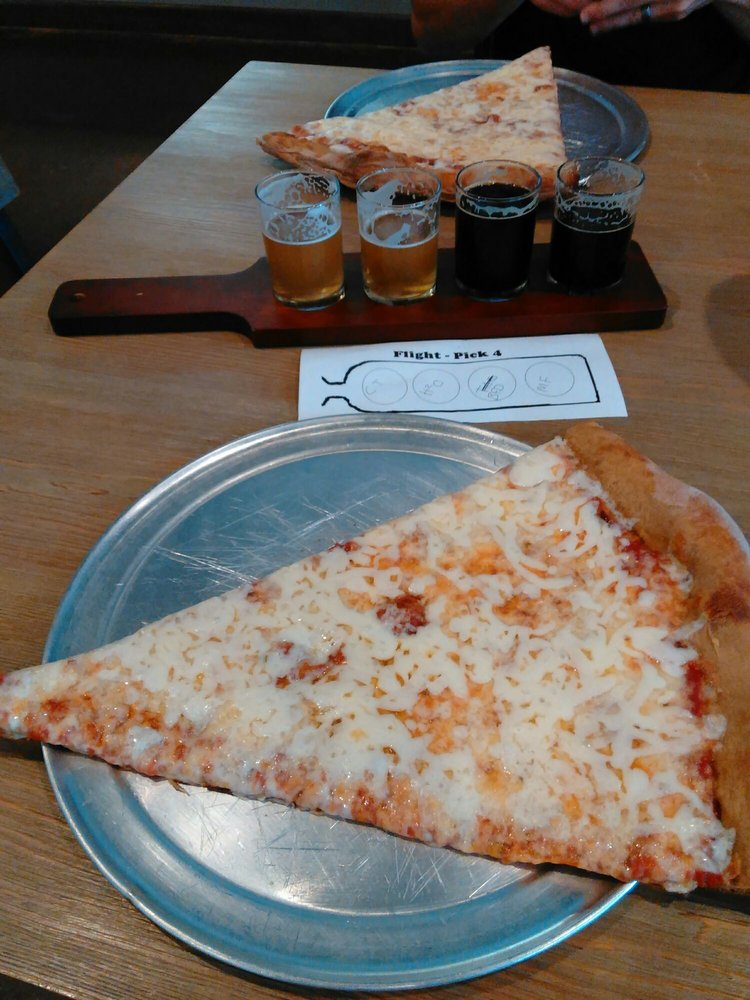 6 Mouthwatering Places for Warm Pizza and Cold Beer South Carolina FYI