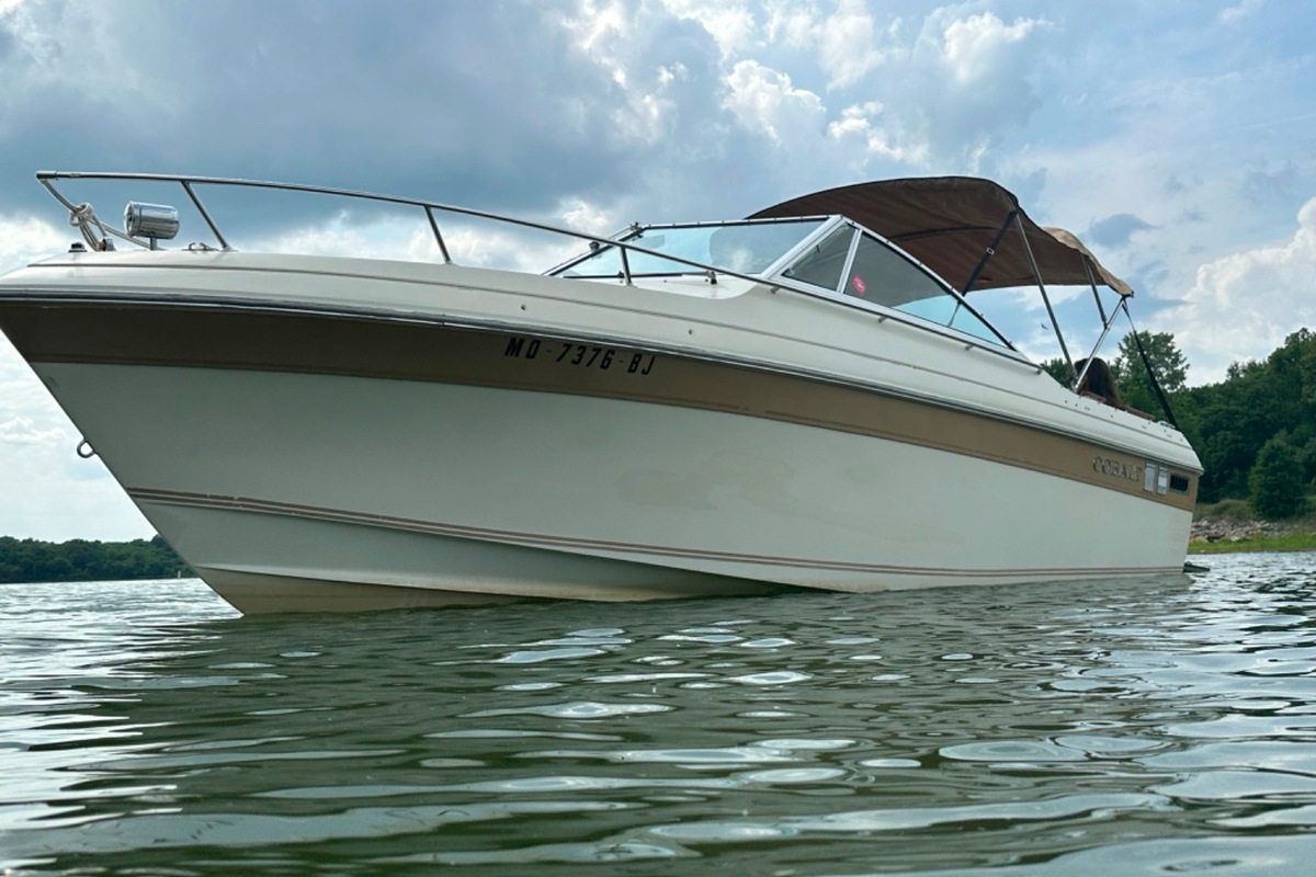 1981 Cobalt Boats Condesa 232 in Kansas City, MO
