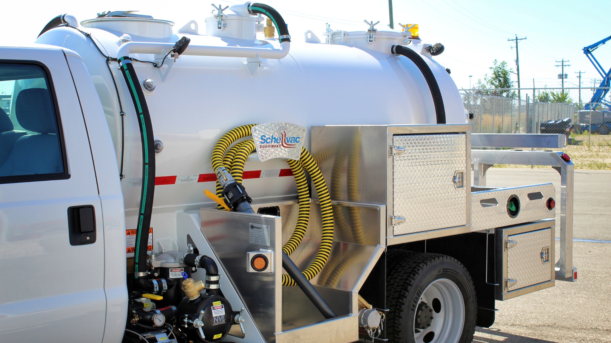 PORTAPOT TRUCKS Schellvac Equipment Inc.