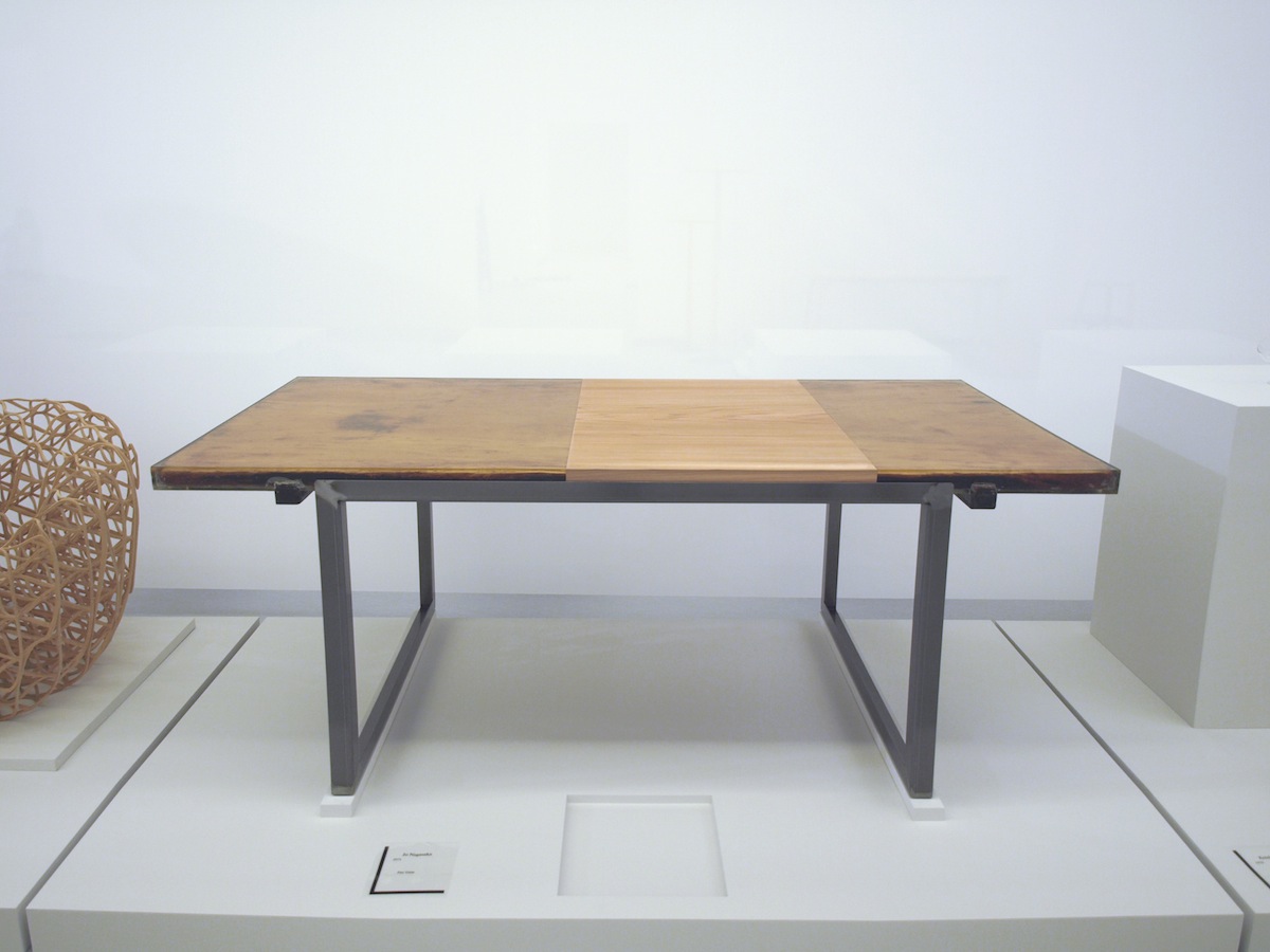 Flat Table Schemata Architects / Jo Nagasaka