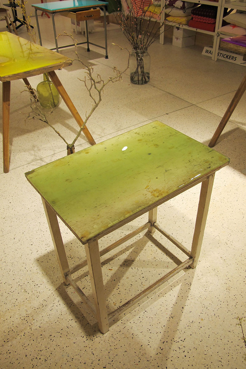 Flat Table Schemata Architects / Jo Nagasaka