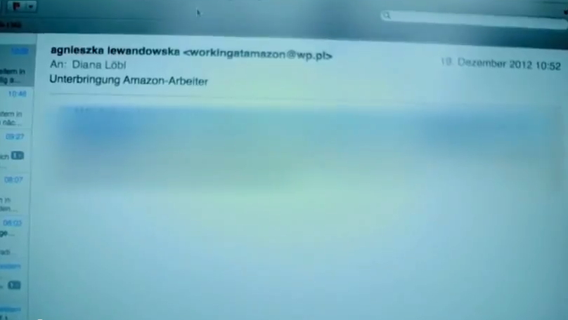 „Ausgeliefert“ Es begann mit einer EMail. Oder? Wie er die Welt sieht
