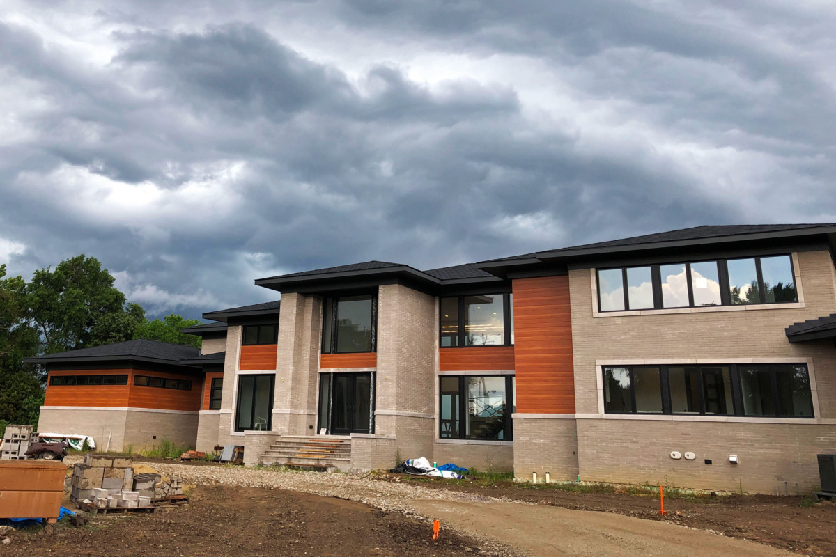 Contemporary Waterfront Home Overlooking Lake Erie Coastline Schill