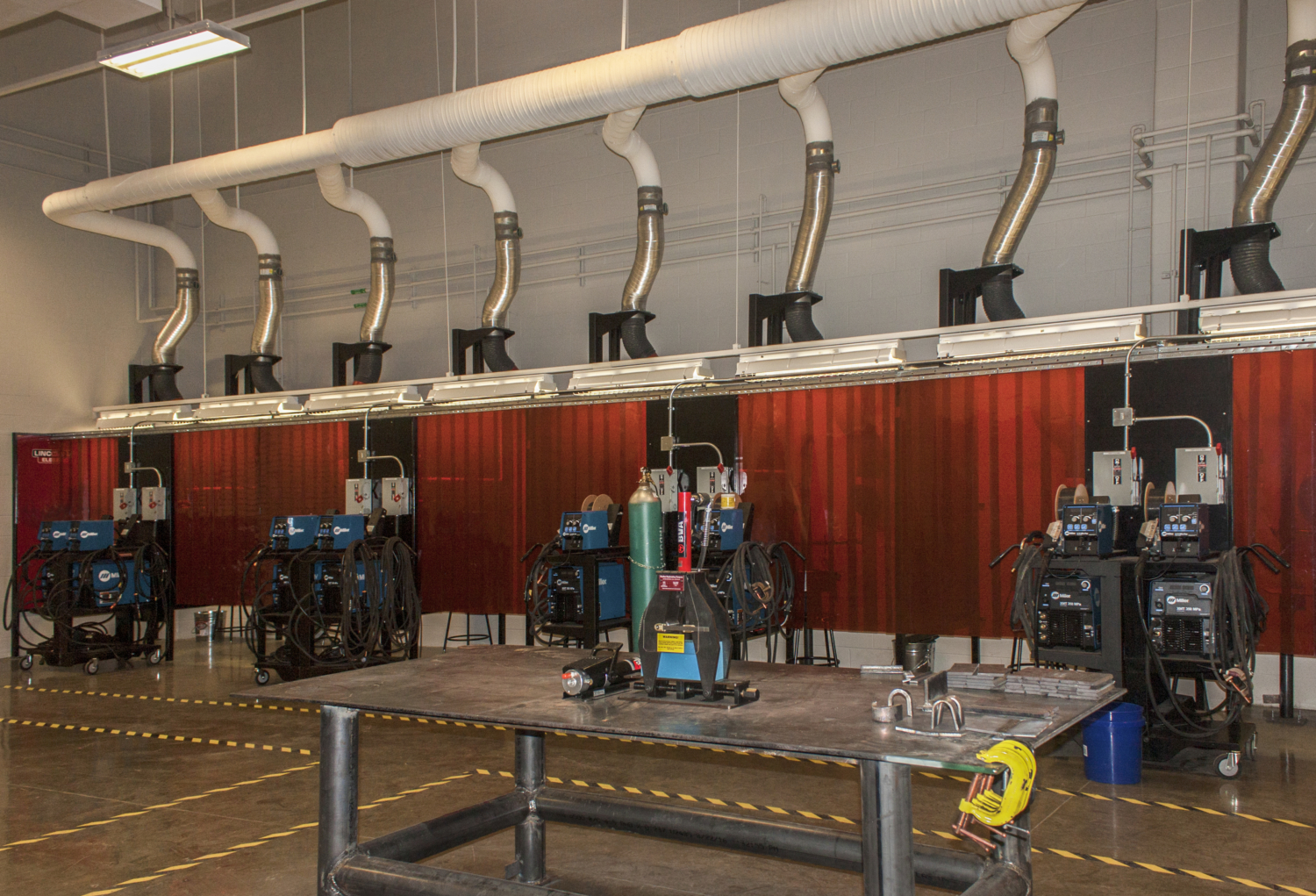 Advanced Manufacturing Center Higher Ed Architect Schmidt