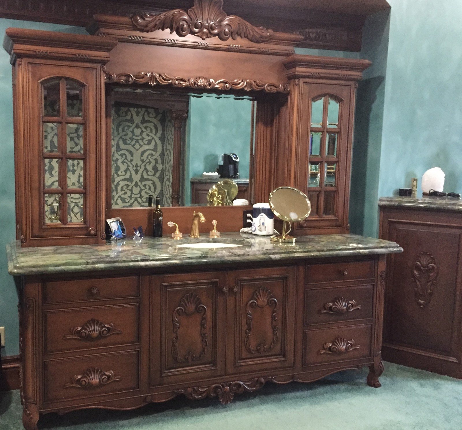 Schmidt Furniture Gallery Bathroom