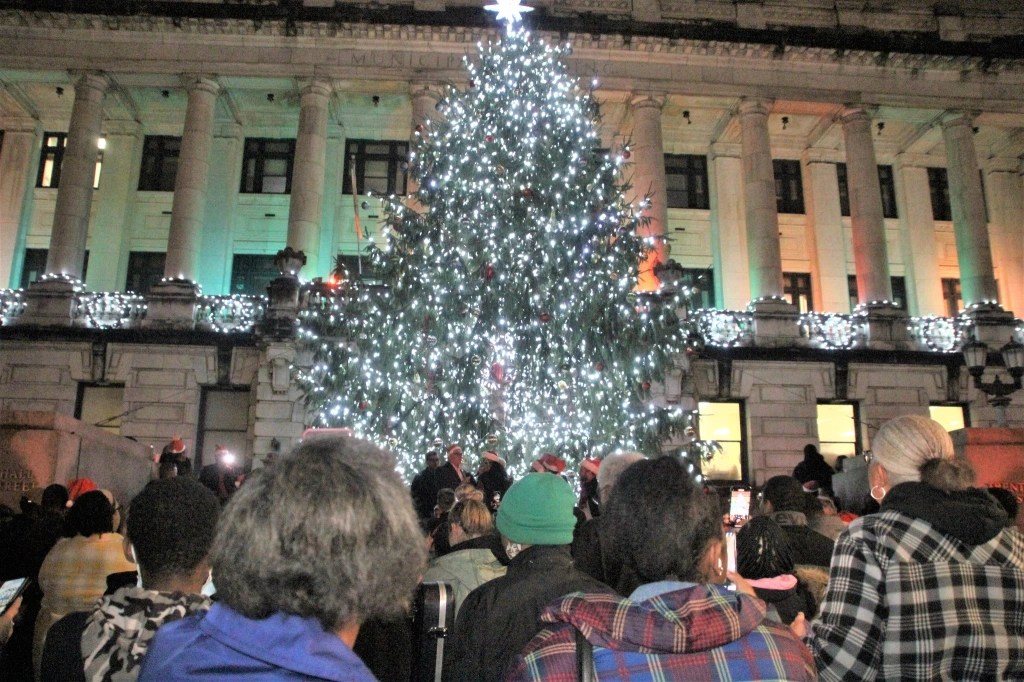 Get Your Celebration on With a Christmas Vacay in Trenton, NJ Schmidt