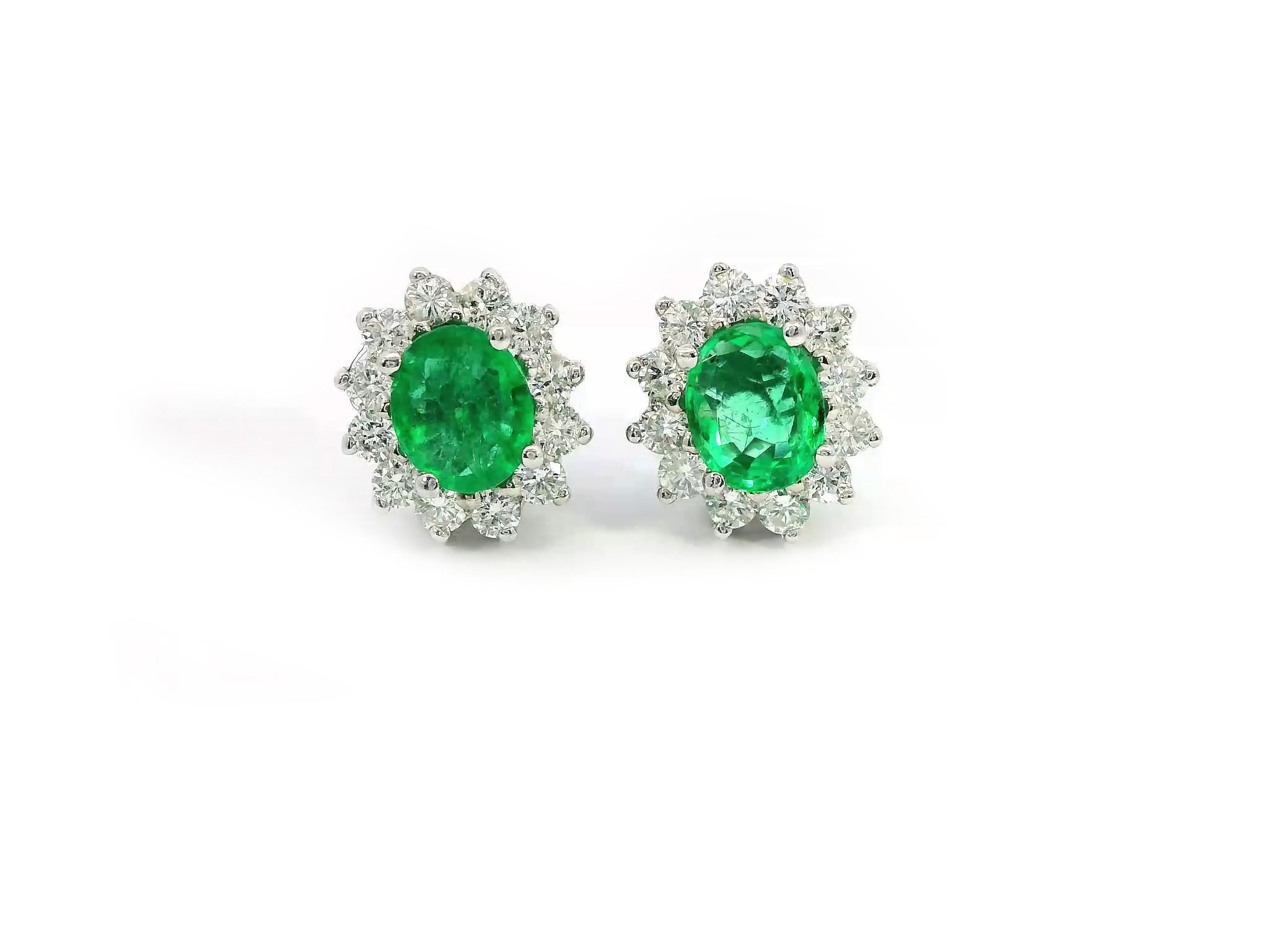 Diamant Ohrringe mit 2,45ct DiamantPavee aus 18 kt Weißgold 'DAMIANI' Schmuck