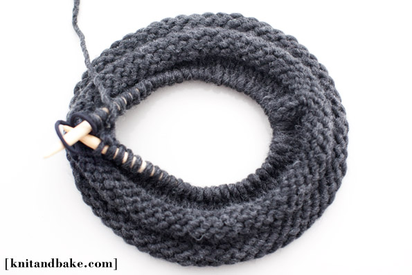 schoenstricken.de Loopschal Strickanleitung für deinen Boy