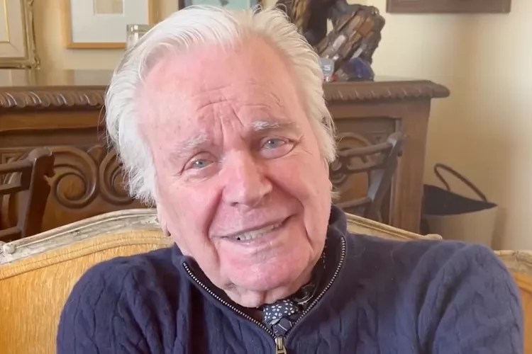 Robert Wagner's net worth(04)