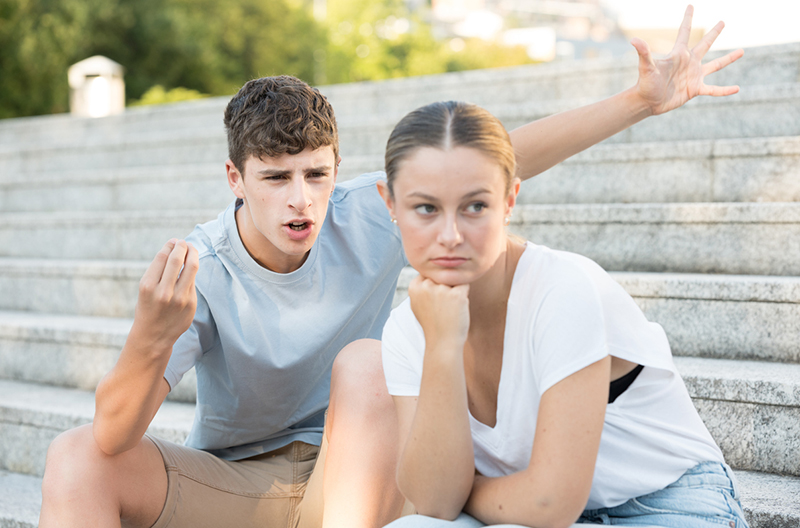 Understanding teenage relationships SchoolTV