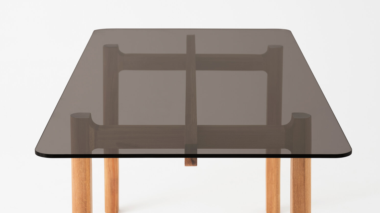 EQ3 PLACE RECTANGULAR DINING TABLE Schreiters