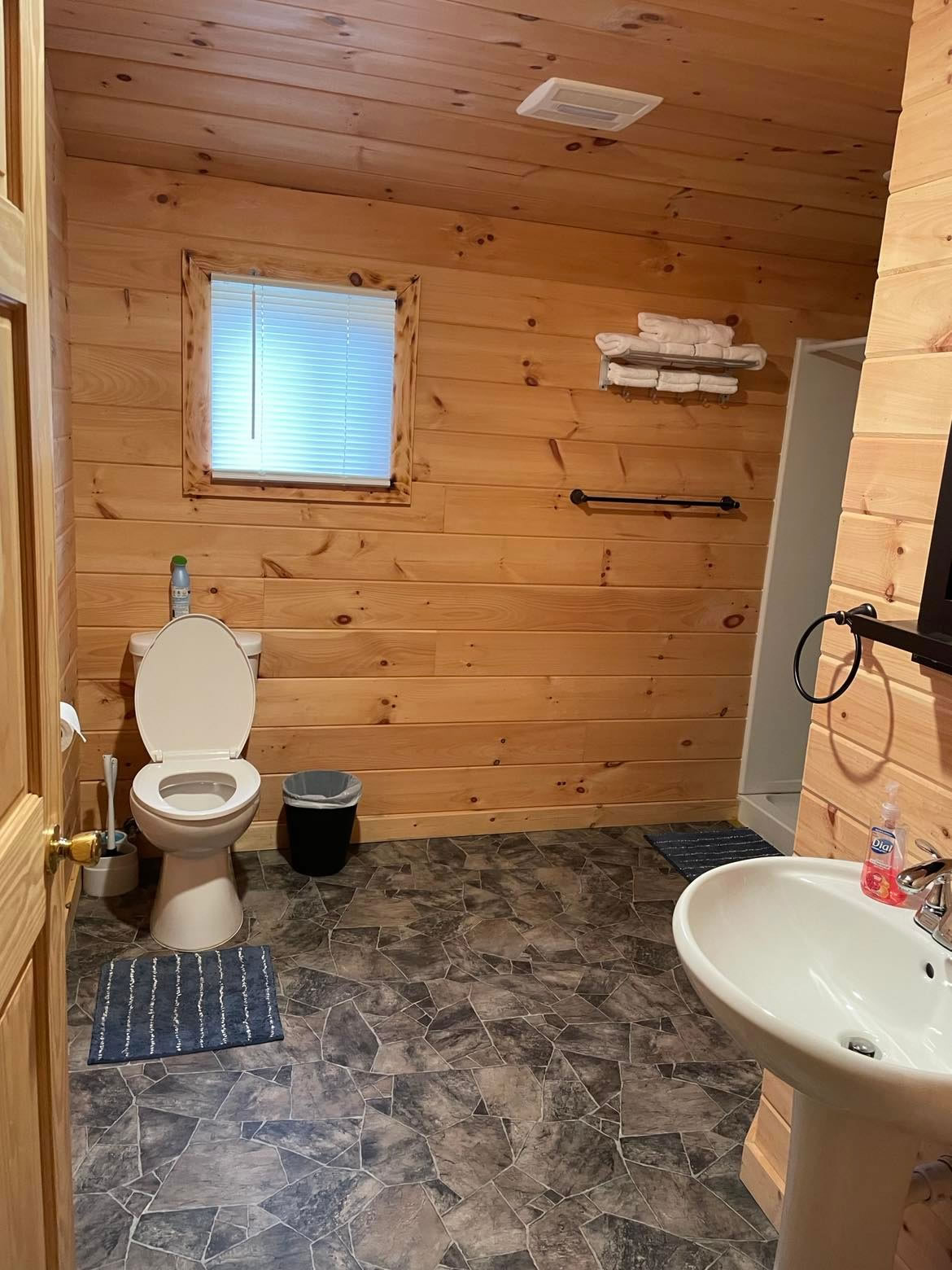 Schubach Farms Cabin Rentals Newberry, Michigan