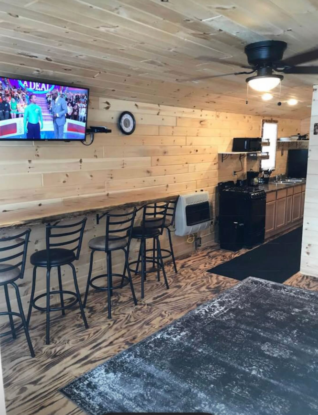 Schubach Farms Cabin Rentals Newberry, Michigan