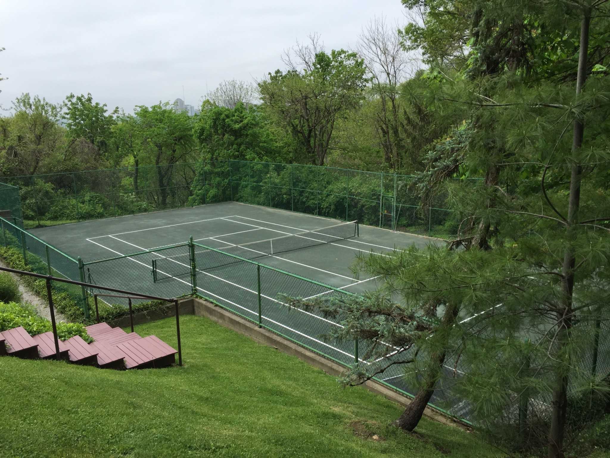 Clay Court Schubert Tennis