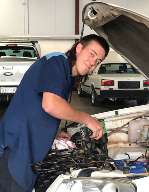 Automotive Repair, Auto Electricians, Mechanics, Air Conditioning