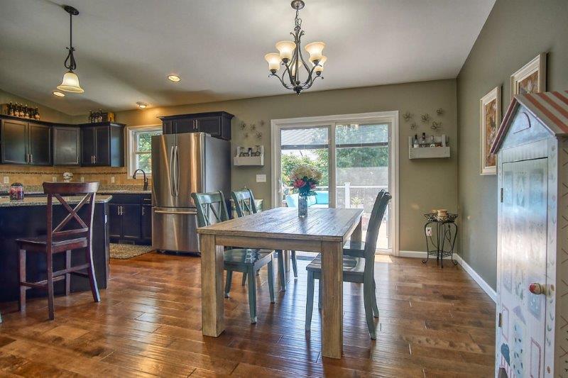 MEEKS CONSTRUCTION • Schupp Real Estate