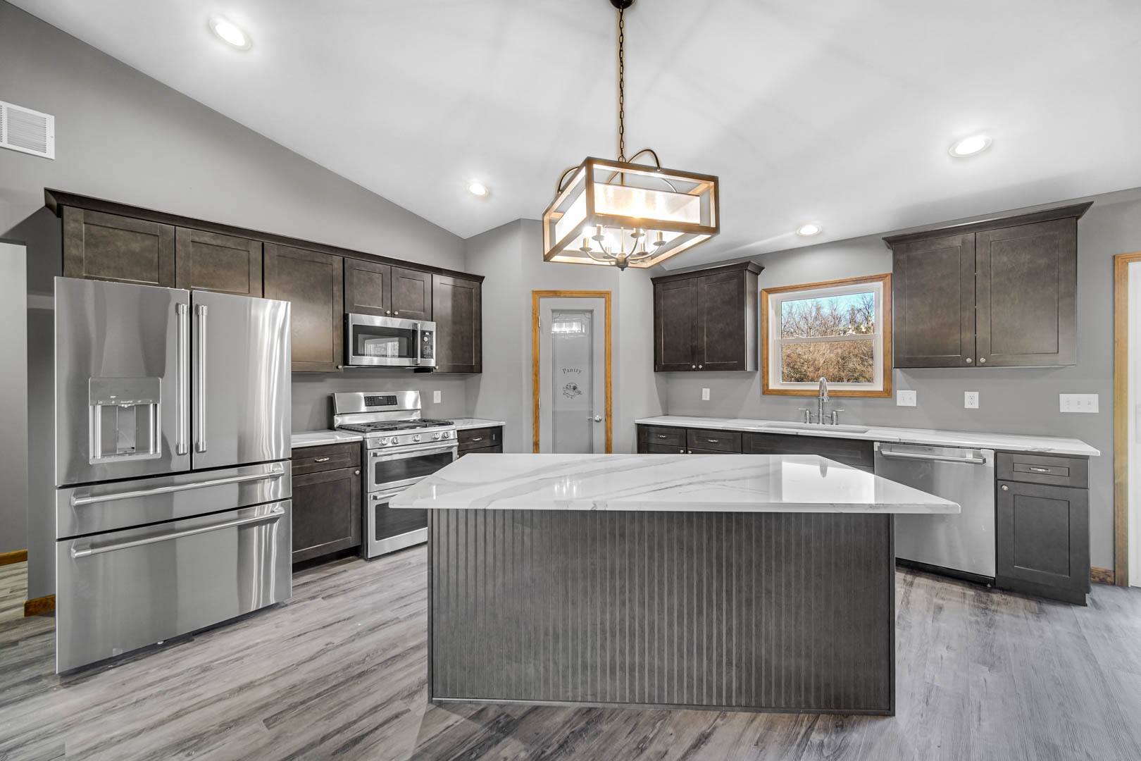 MEEKS CONSTRUCTION • Schupp Real Estate