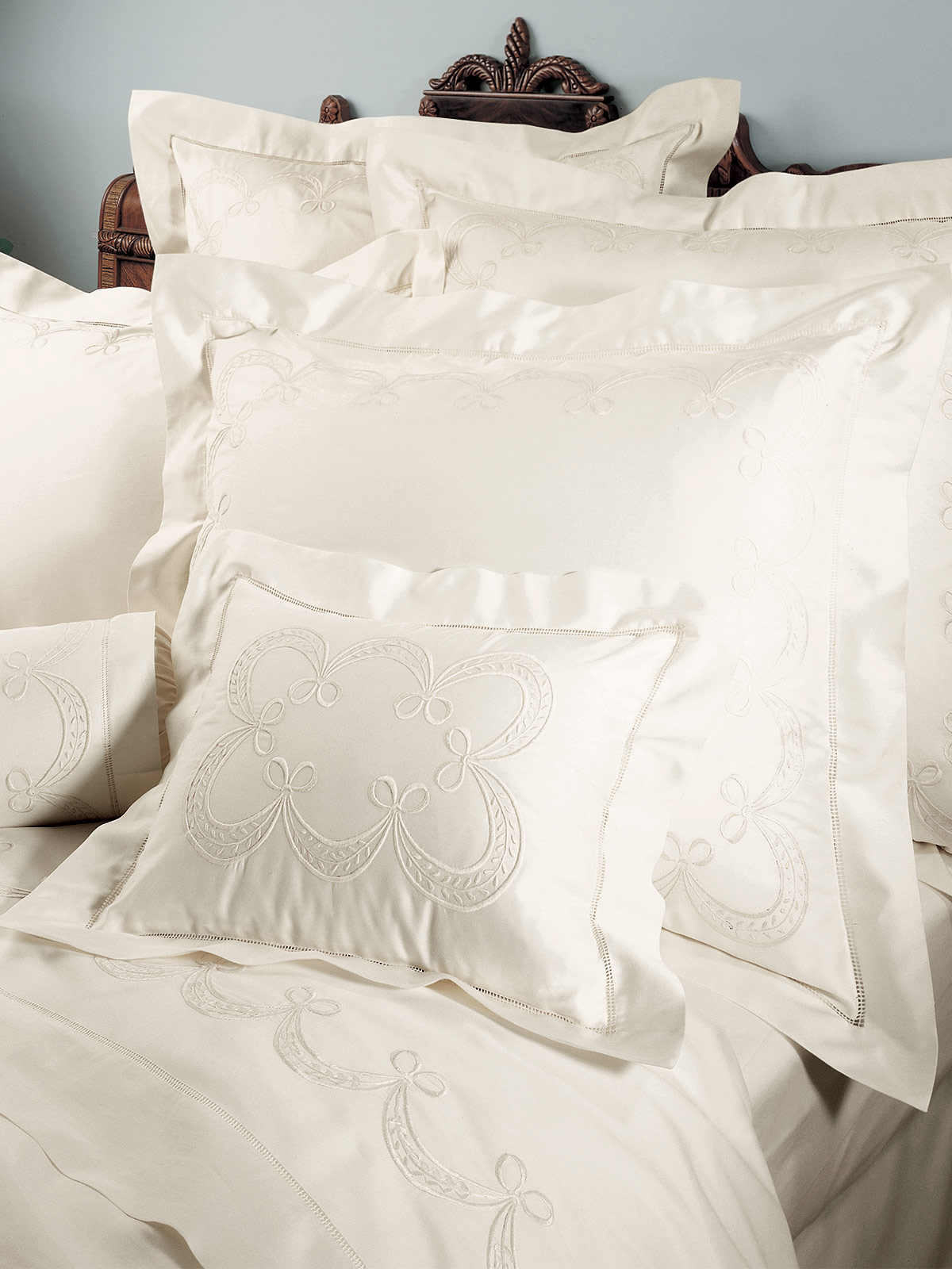 Milano Fine Bed Linens Luxury Bedding Italian Bed Linens