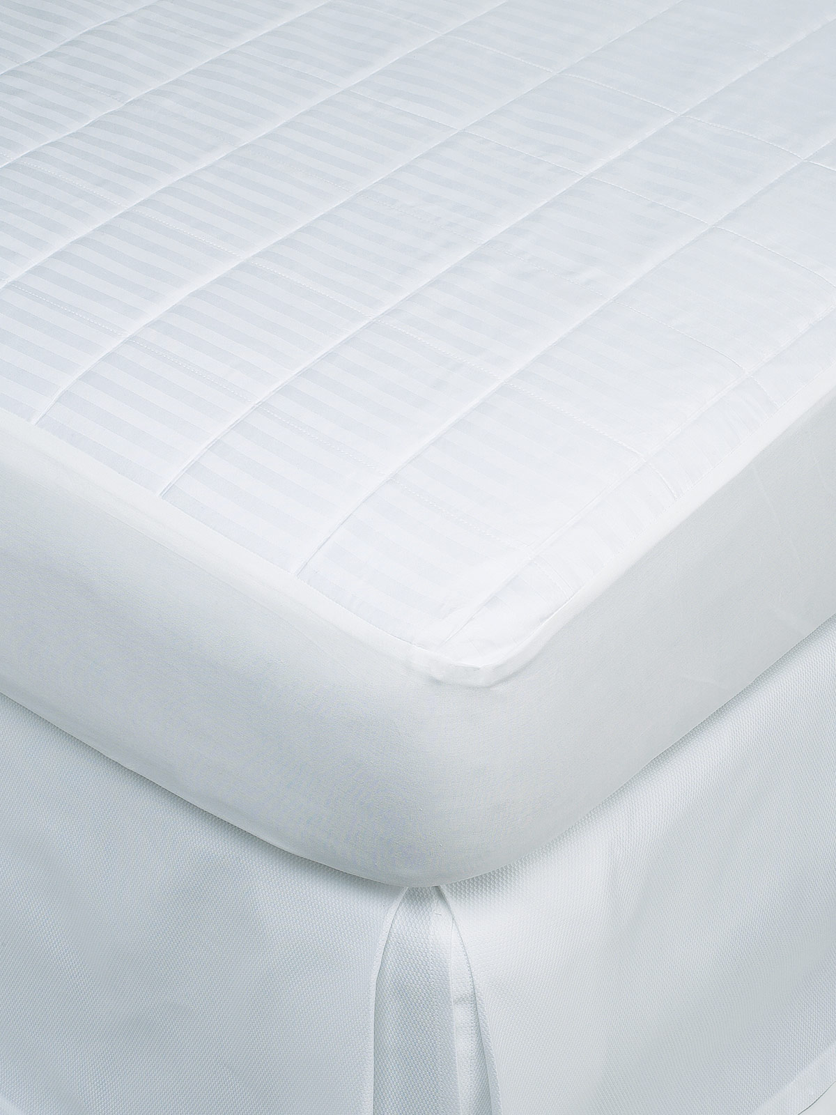 Waterproof & Washable Mattress Pad Luxury Bedding Italian Bed