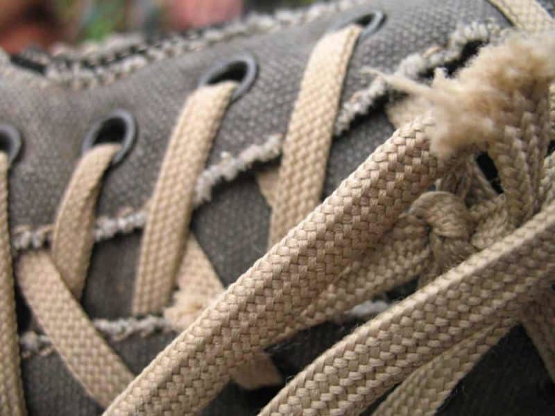 Science shows why shoelaces come untied