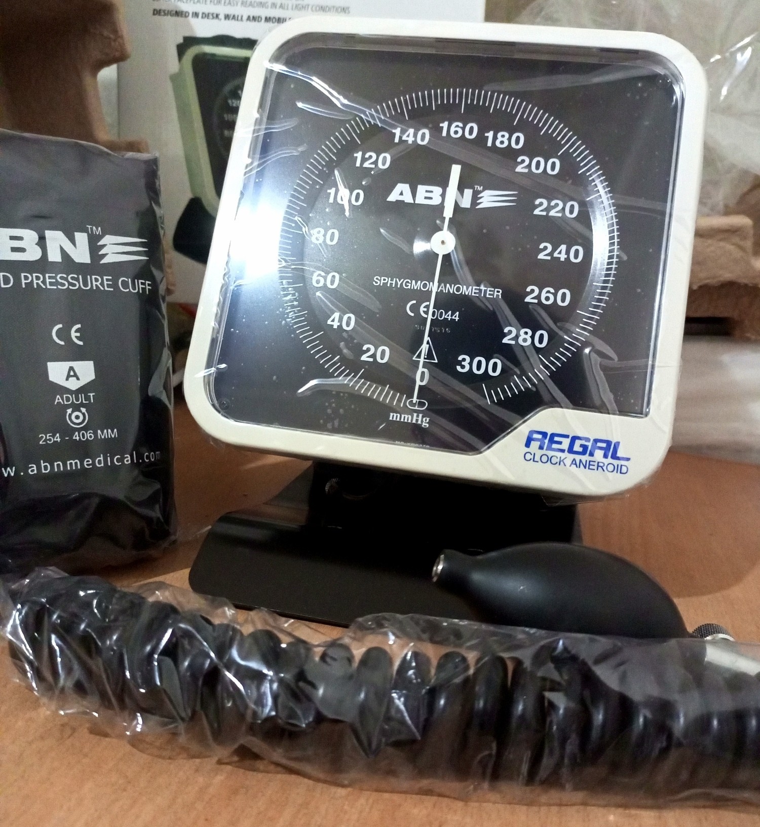 ABN Regal Clock Aneroid Sphygmomanometer SCIENCESIO LANKA