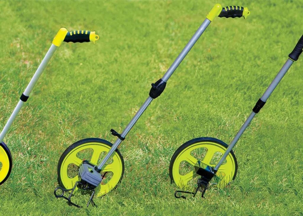 16 Best Measuring Wheels Reviewed with Buyer’s Guide