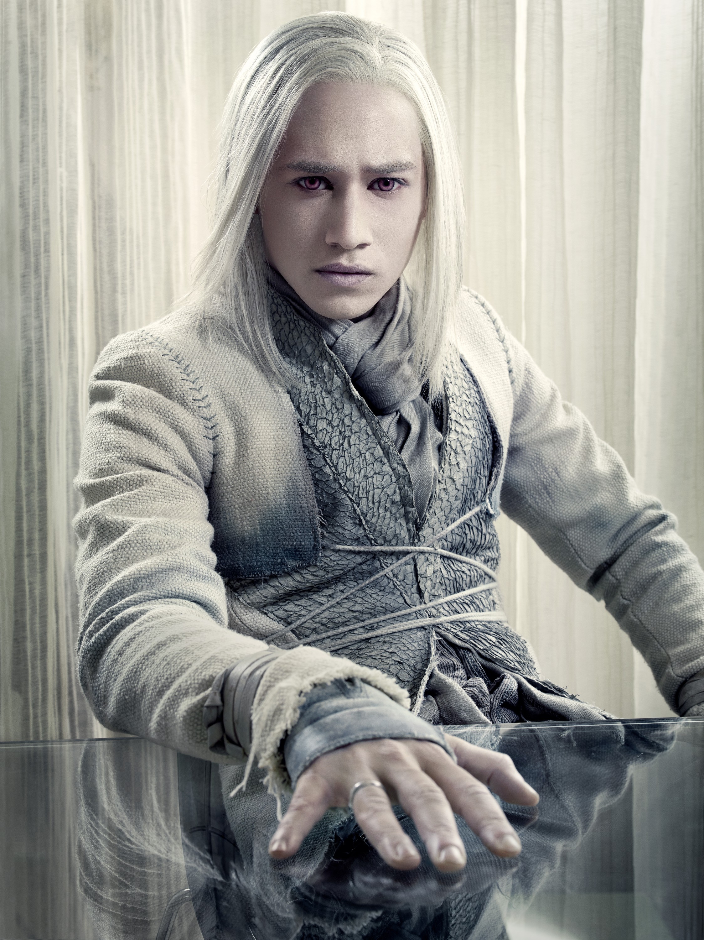 Defiance Season 2 cast portraits