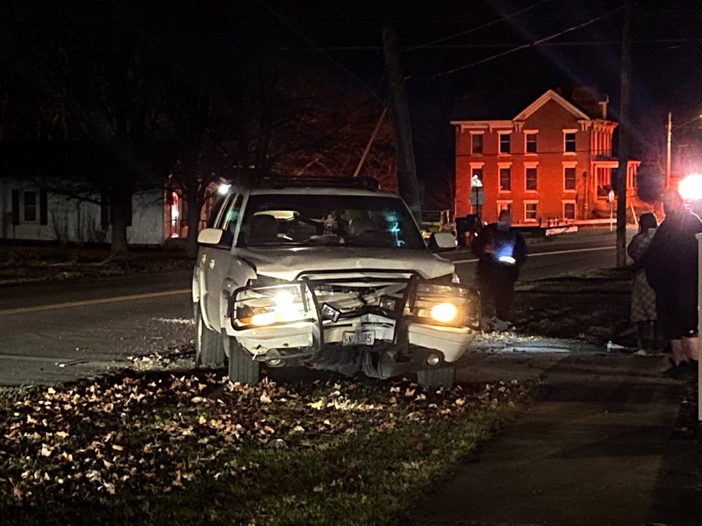 SUV crash in Kingston brings down wires Scioto Valley Guardian