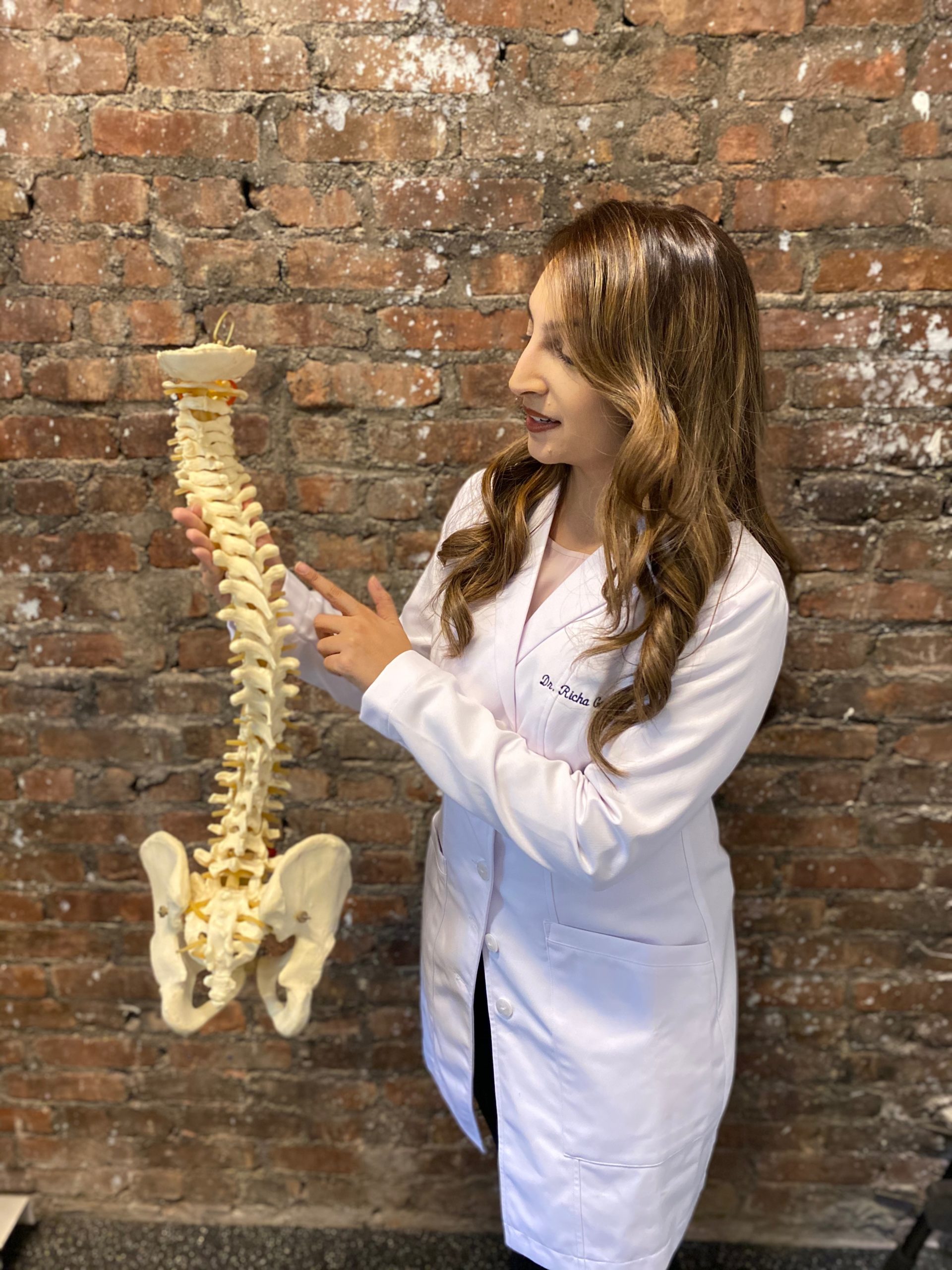 Our Chiropractor's Guide to Fixing Scoliosis What to Know