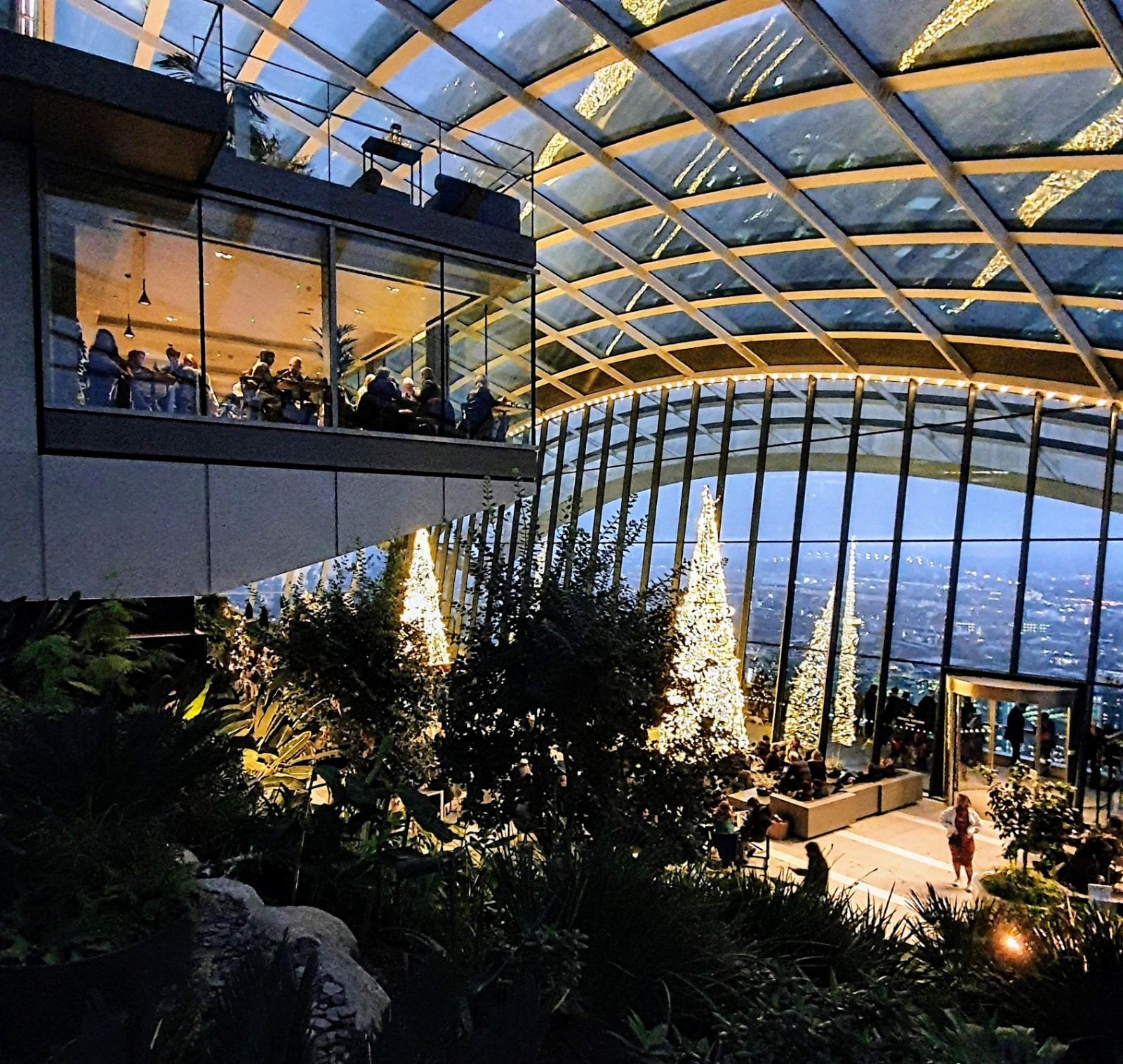 Mince Pie in the Sky Christmas feasting at Sky Garden, The “Walkie
