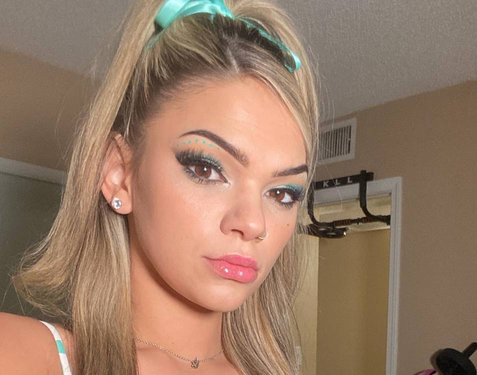 Athena Faris Bio, Net Worth, Wiki, Age, Cars, Height, Ethnicity, Boyfriend