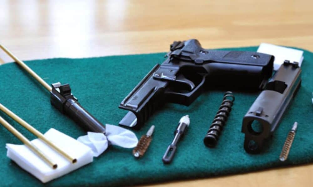 How to Clean a Gun for Hunting Season (2023)