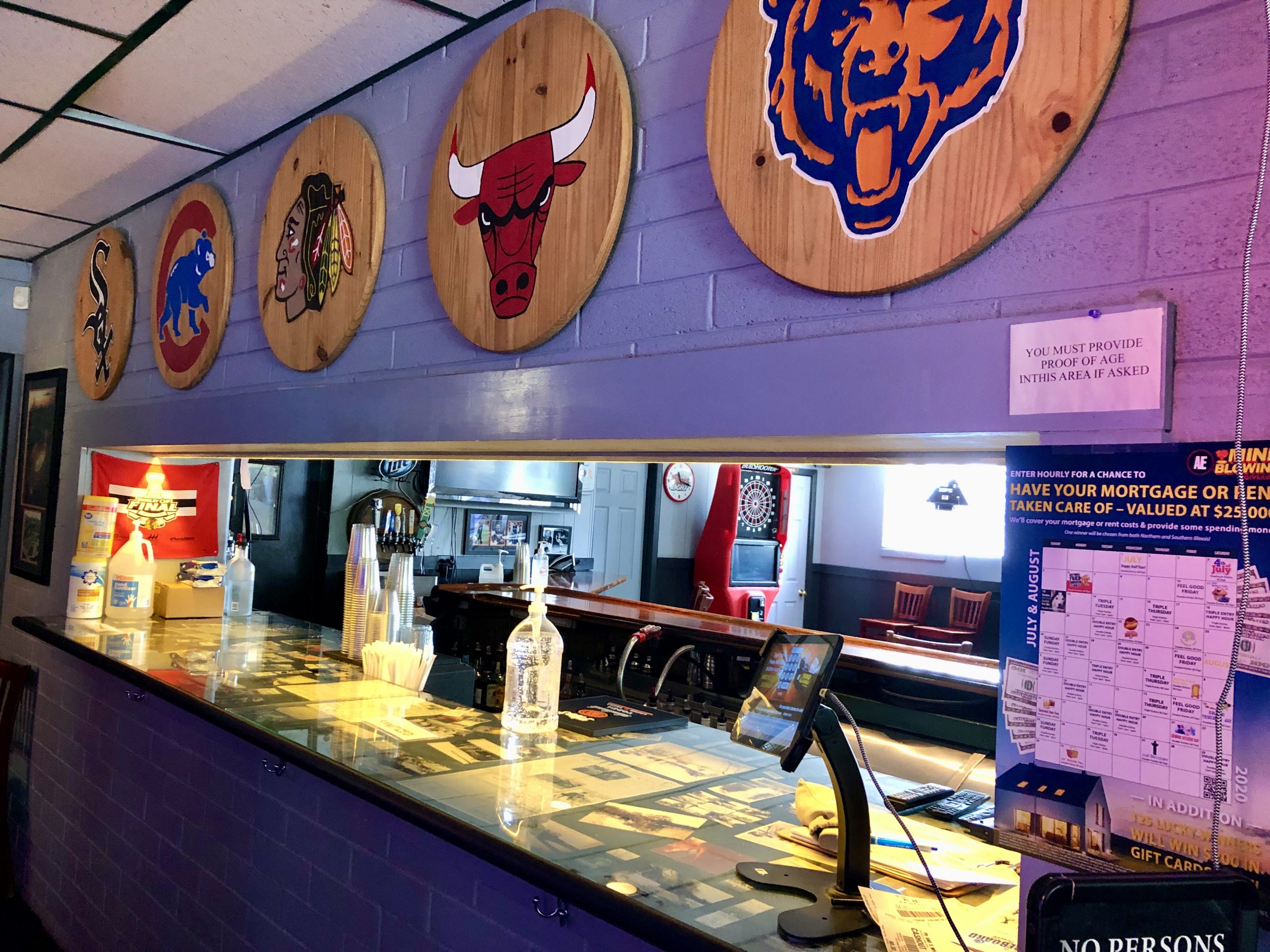 Gallery Scoreboard Bar & Grill