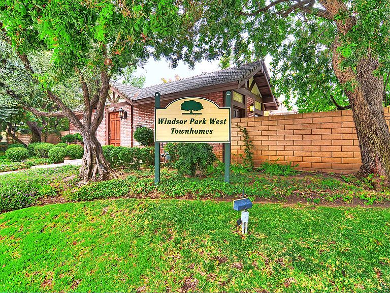 Beautiful Trilevel Town home in the prestigious gated community of