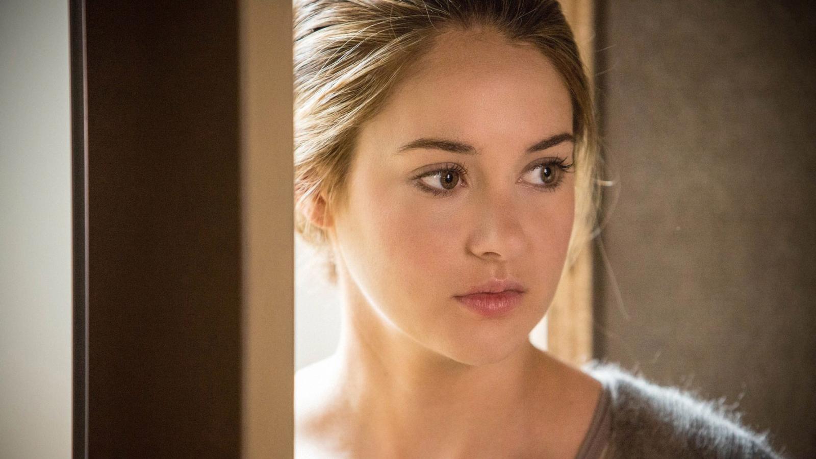 7 Movies Like Twilight to Stream on Netflix, Hulu & More in October 2023