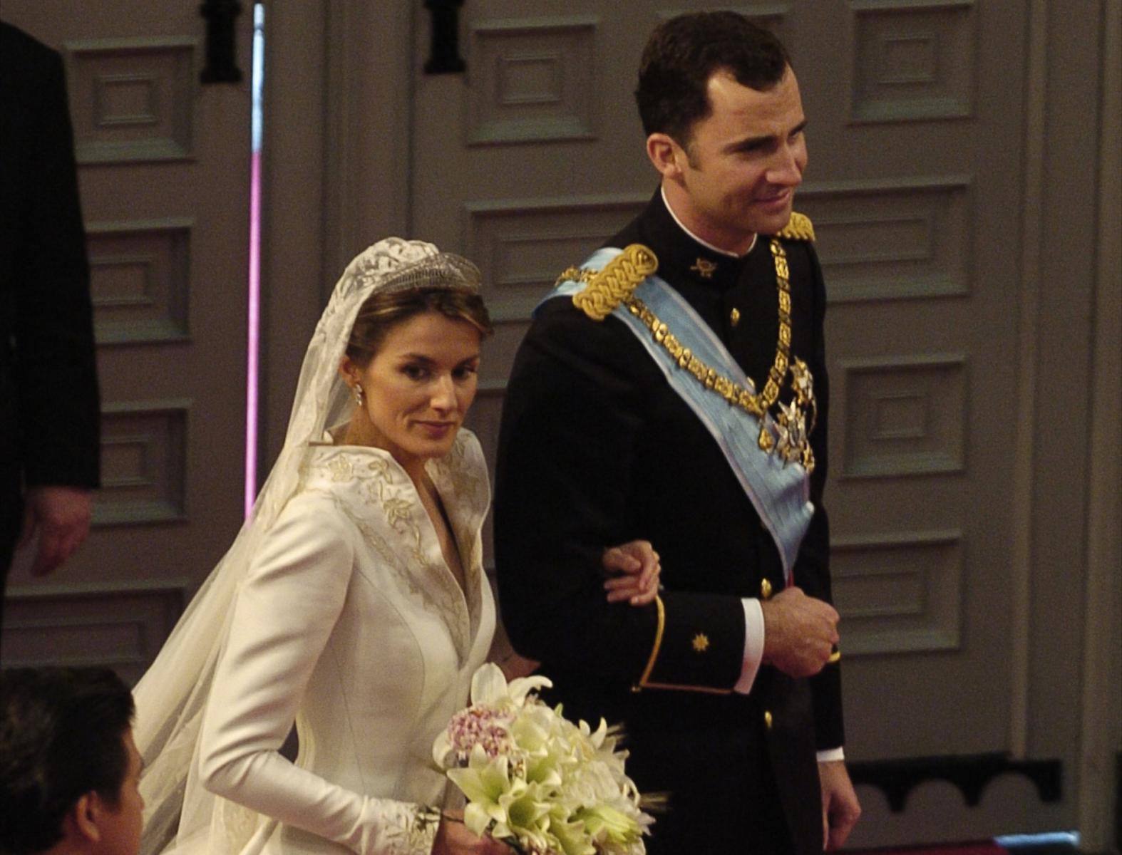 These 6 Royal Weddings Will Leave You Speechless (and Maybe a Little(08)