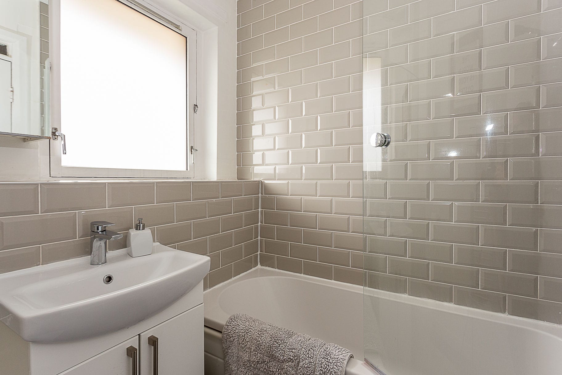 Logie Green Road, Edinburgh Scotlands Property Guide