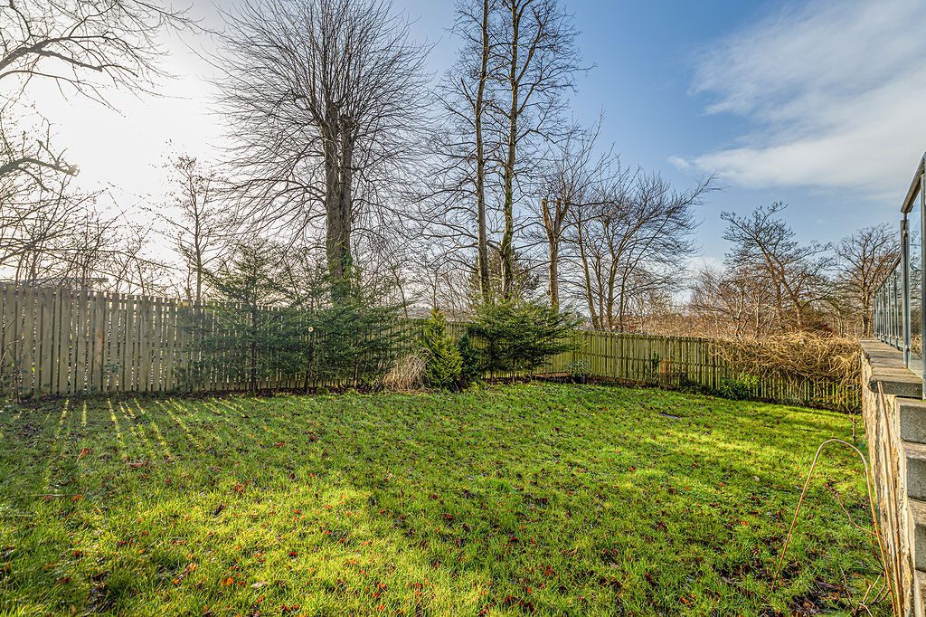 Boclair Brae, Bearsden Scotlands Property Guide