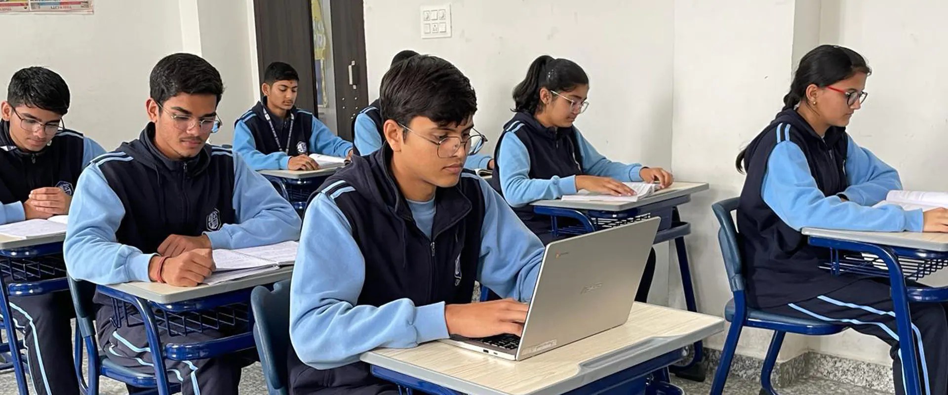 Integrated Programs for JEE and NEET Scotle High School