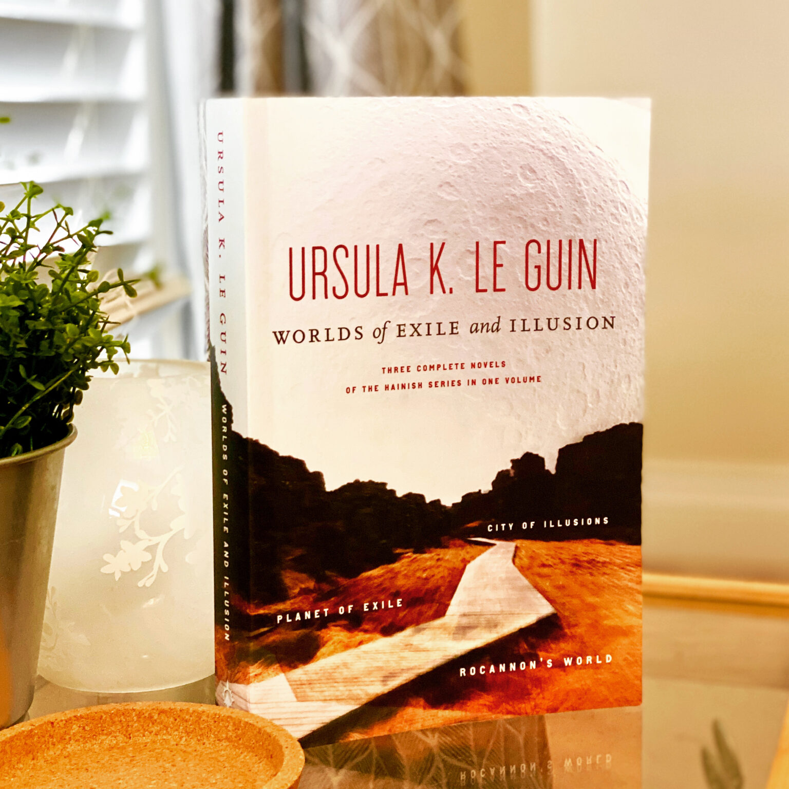 Review Worlds of Exile and Illusion by Ursula K. Le Guin Scott Neigh