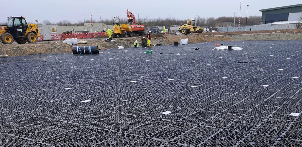 Aston Clinton, Aylesbury, Bucks HP22 Scott Parnell